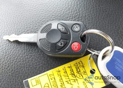 2008 Mercury Milan V6 Premier z USA, uszkodzony, nr VIN 3MEHM02108R663219